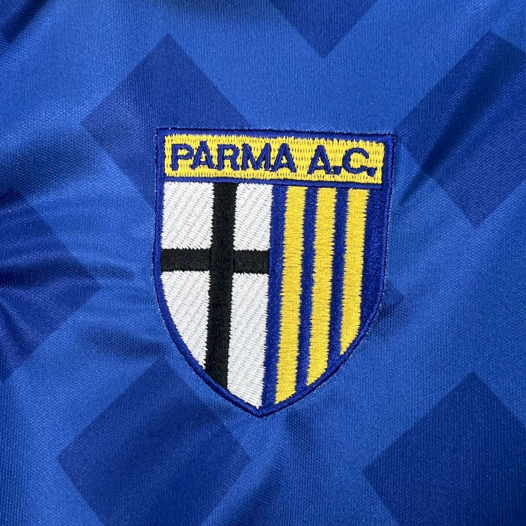 2024111213382760.jpg Retro Parma Calcio 1995/97 Third Jersey - Image 7