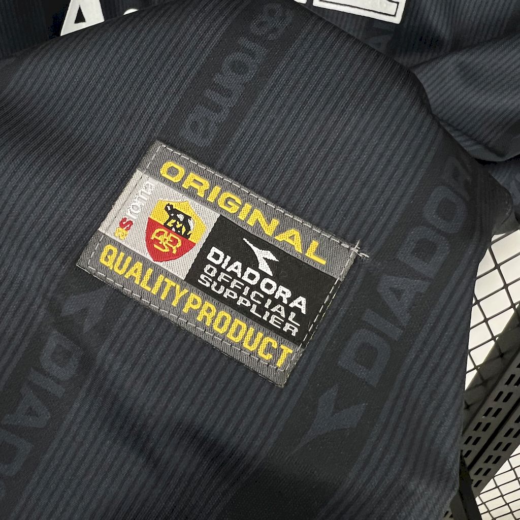 2024111612520526.jpg Retro AS Roma 1999/00 Away Jersey - Image 5