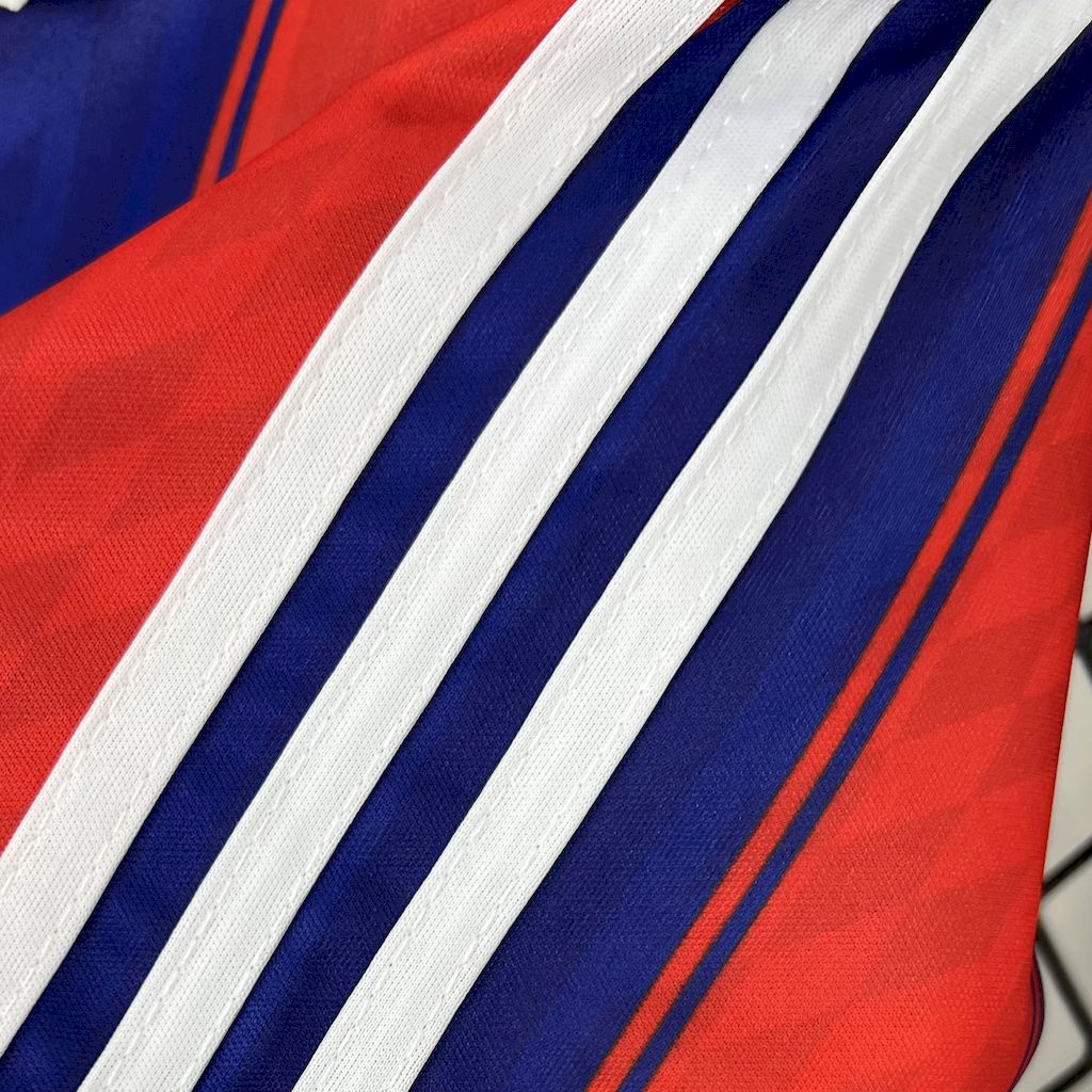 2024111612565762.jpg Retro Bayern Munich 1995/97 Home Jersey - Image 3