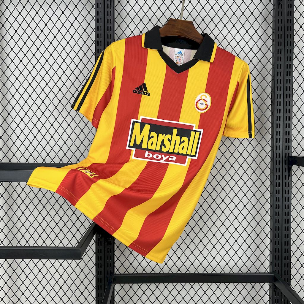 2024111613013951.jpg Retro Galatasaray 1999/00 Home Jersey - Image 1