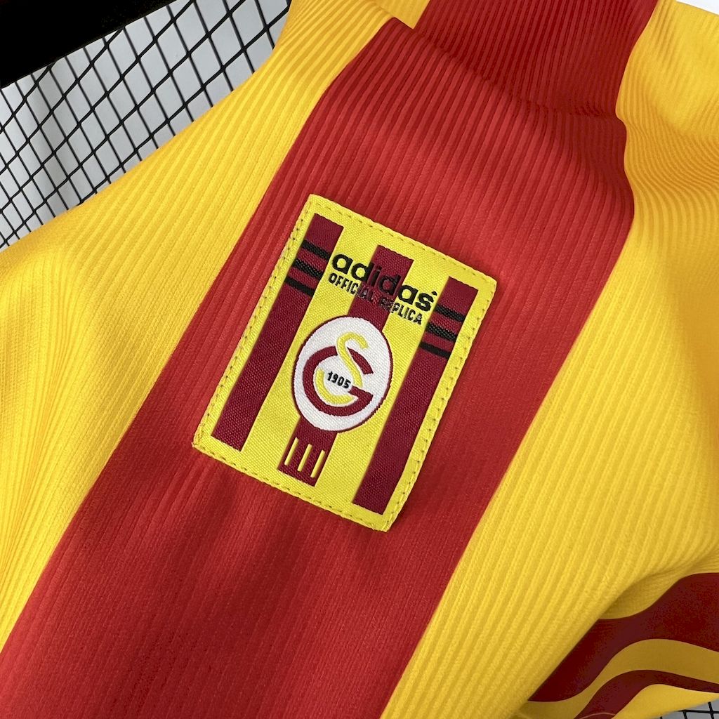 2024111613014188.jpg Retro Galatasaray 1999/00 Home Jersey - Image 8