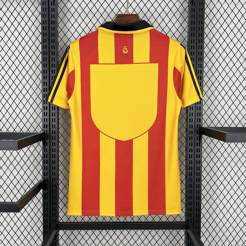 2024111613020073.jpg Retro Galatasaray 1999/00 Home Jersey - Image 2