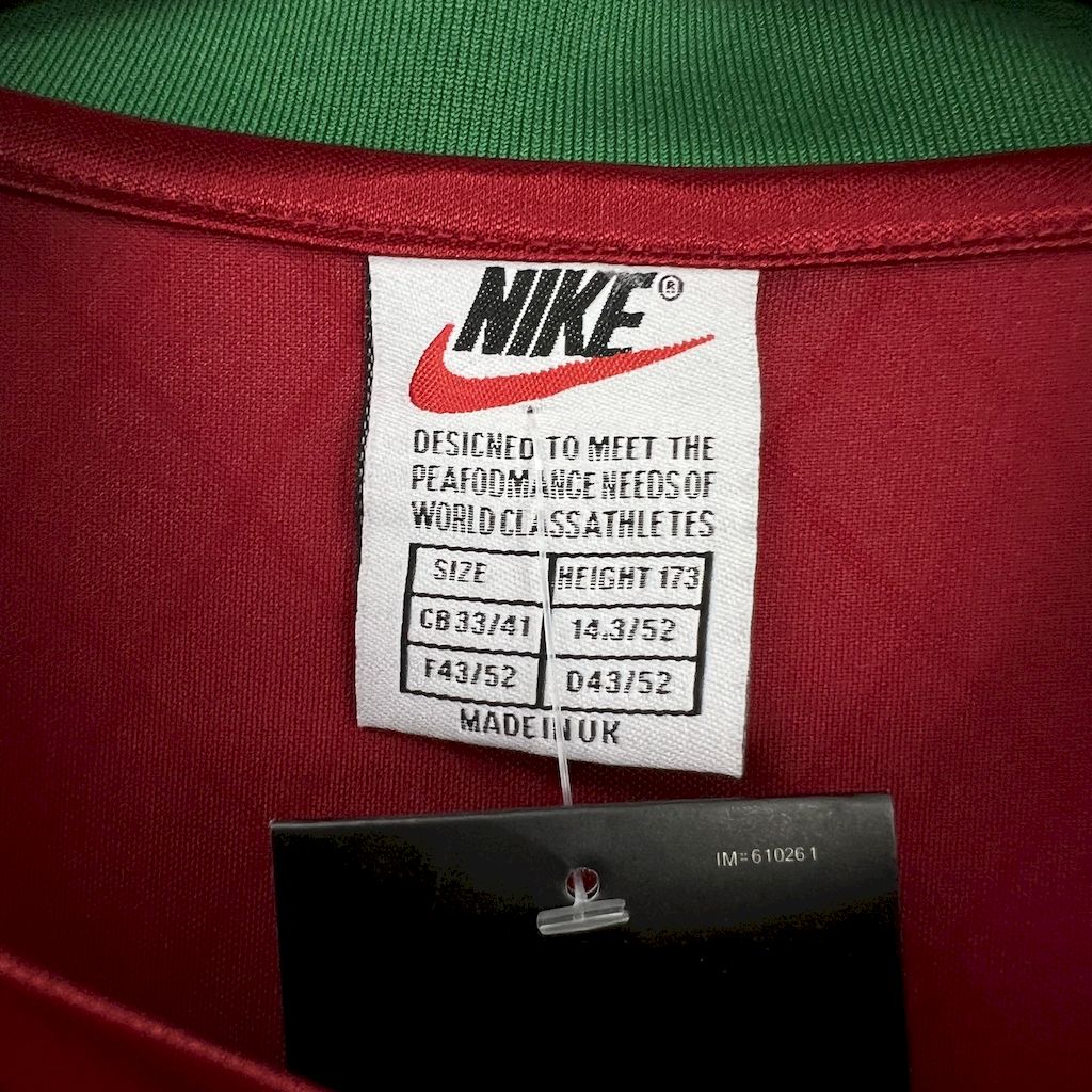 2024111613061360.jpg Retro Portugal 1998 Home Jersey - Image 4