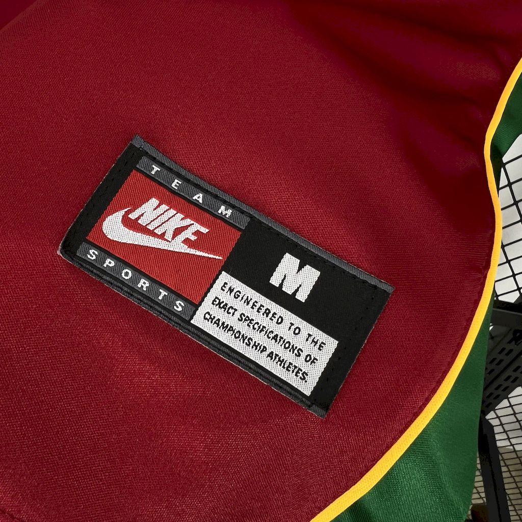 2024111613062983.jpg Retro Portugal 1998 Home Jersey - Image 3