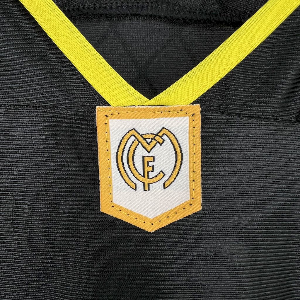 2024111613085679.jpg Retro Real Madrid 1998/00 Away Jersey - Image 6