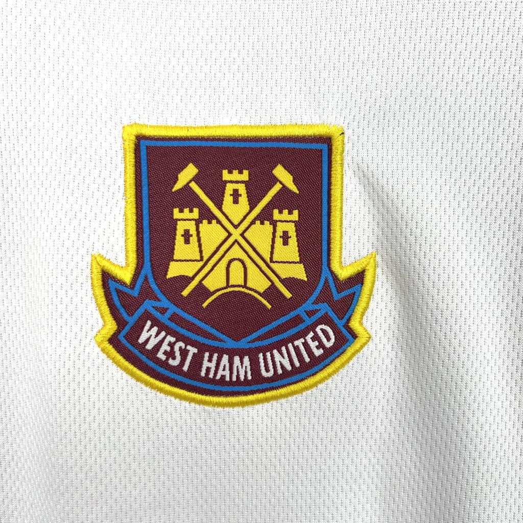 2024111613120899.jpg Retro West Ham United 1999/01 Away Jersey - Image 6
