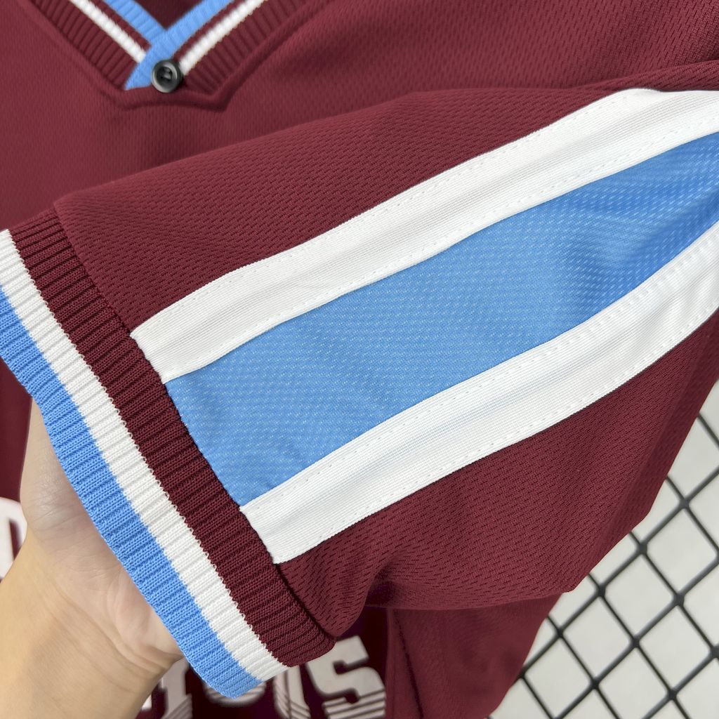 2024111613124176.jpg Retro West Ham United 1999/01 Home Jersey - Image 3