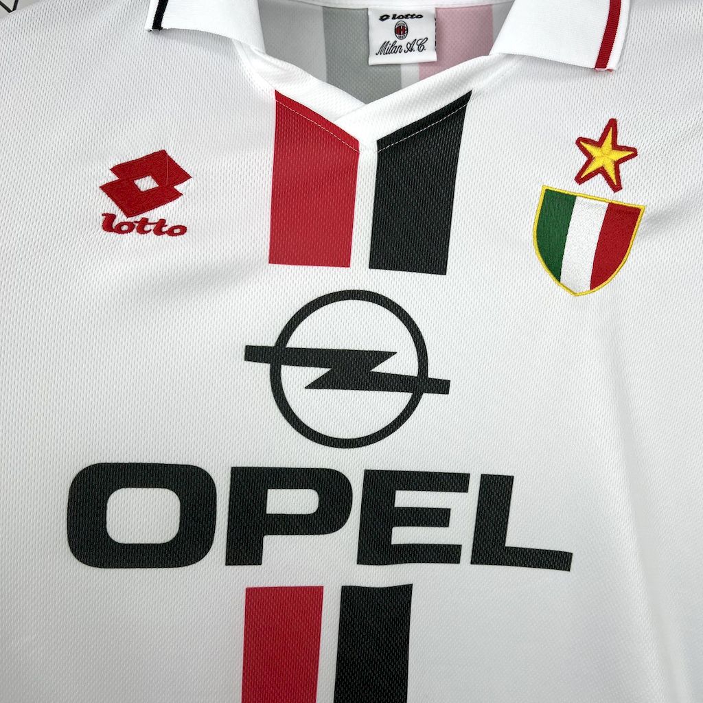 2024111711280146.jpg Retro AC Milan 1995/97 Away Jersey - Image 4