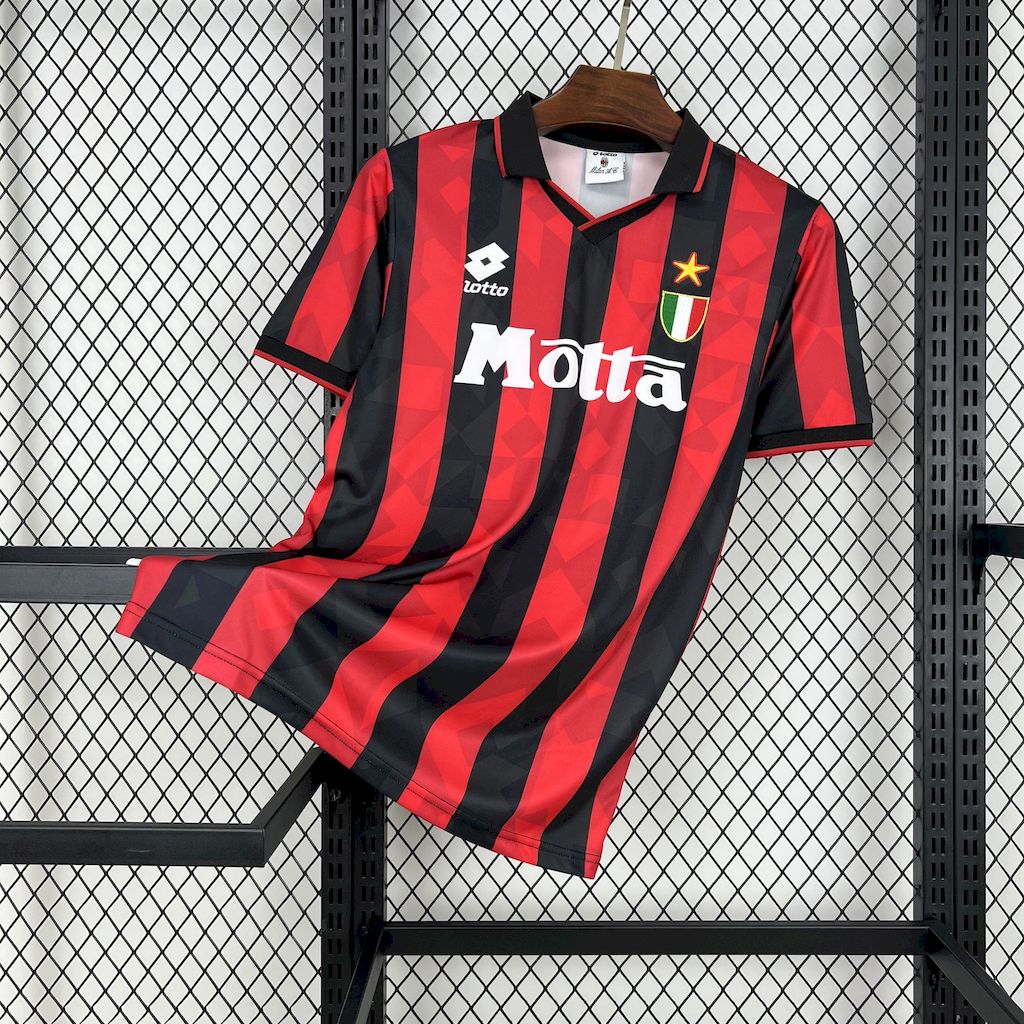 2024111711280740.jpg Retro AC Milan 1995/96 Home Jersey - Image 1
