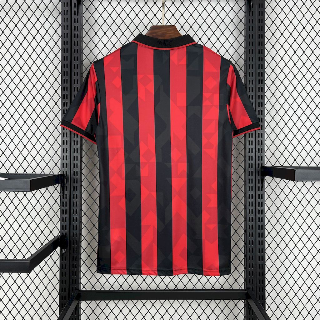 2024111711281959.jpg Retro AC Milan 1995/96 Home Jersey - Image 2