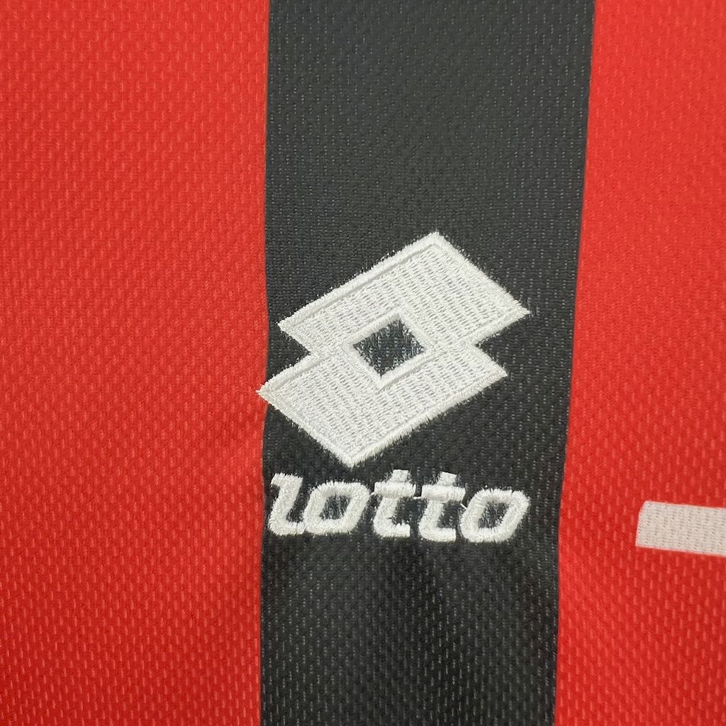 2024111711282587.jpg Retro AC Milan 1996/97 Home Jersey - Image 6