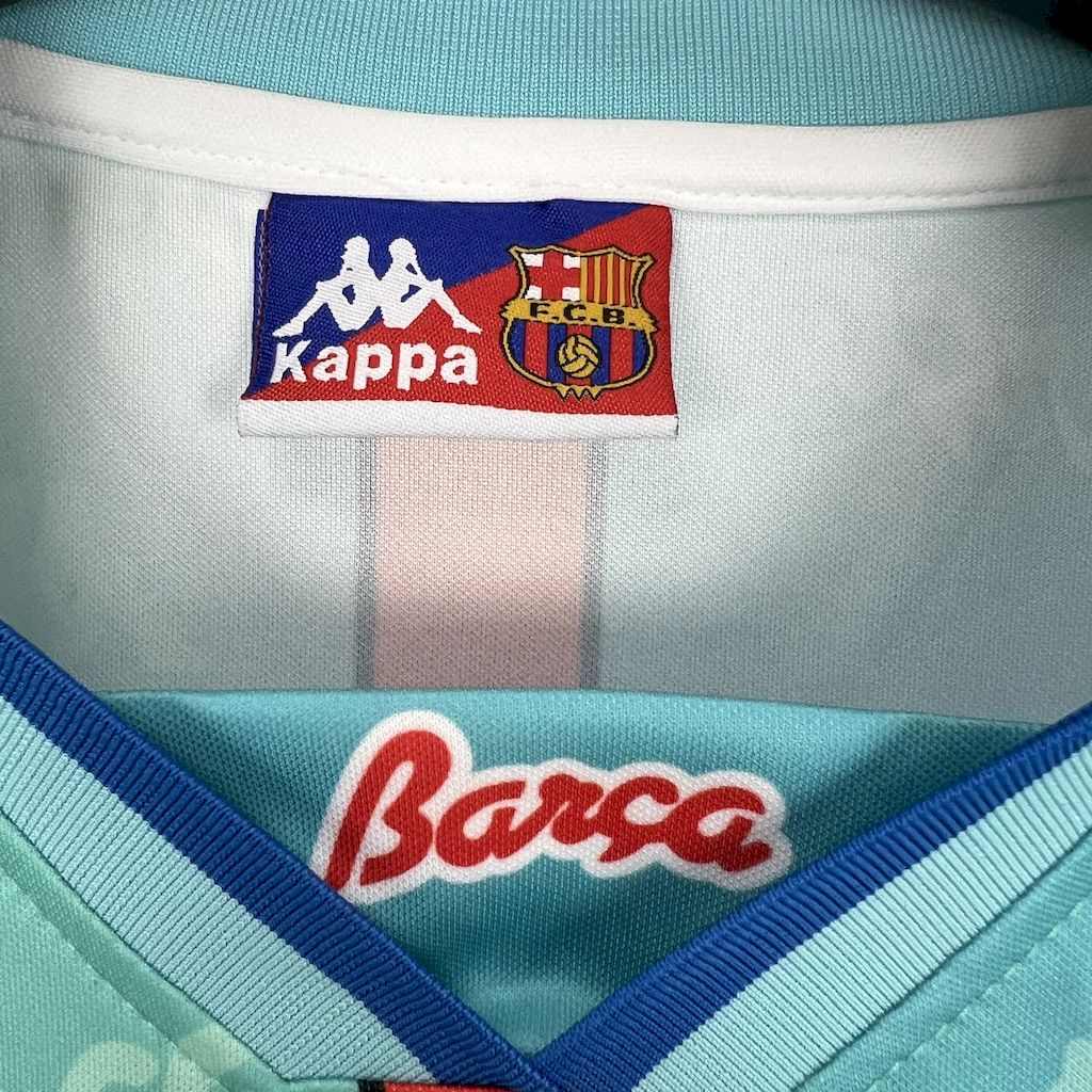 2024111711313946.jpg Retro Barcelona 1995/97 Away Jersey - Image 4