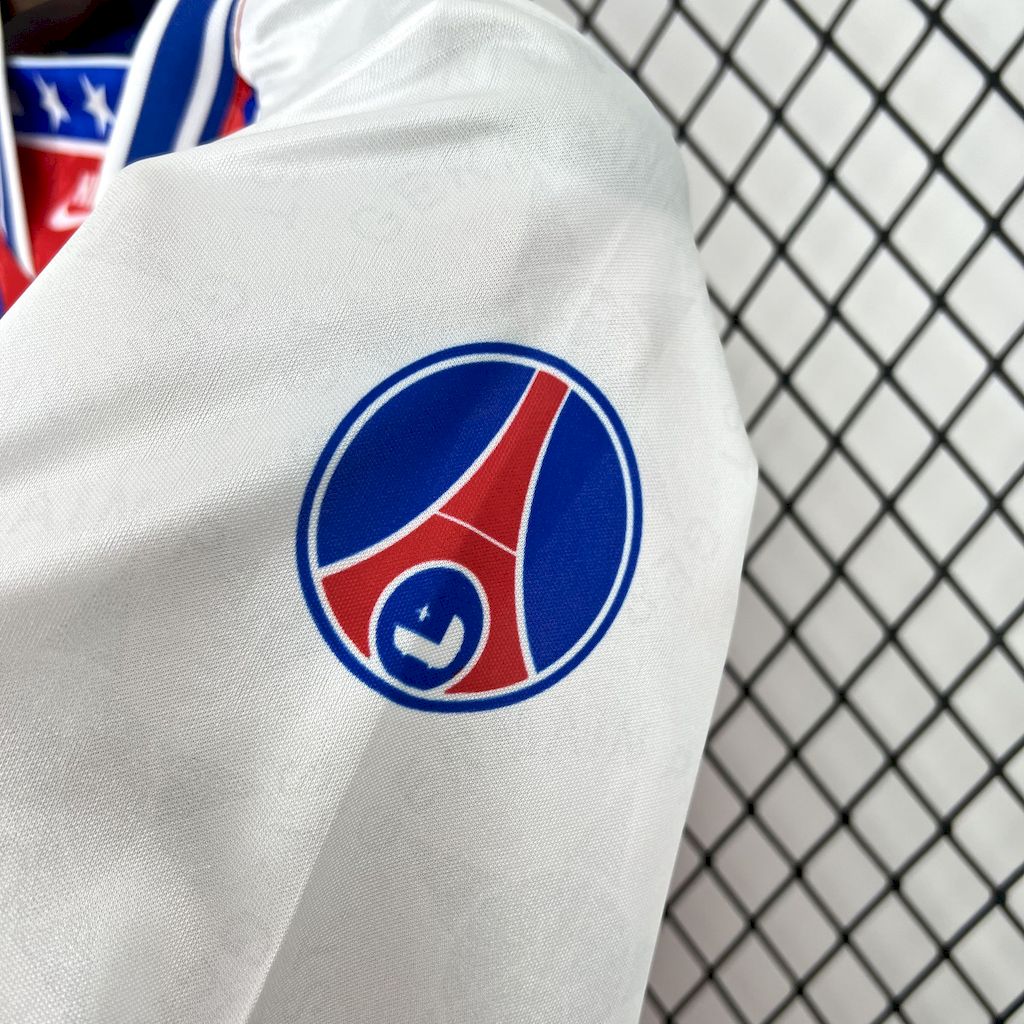 2024111711352718.jpg Retro Paris Saint-Germain 1994/95 Away Jersey - Image 4