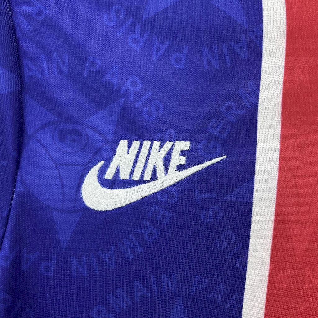 2024111711355222.jpg Retro Paris Saint-Germain 1995/96 Home Jersey - Image 9