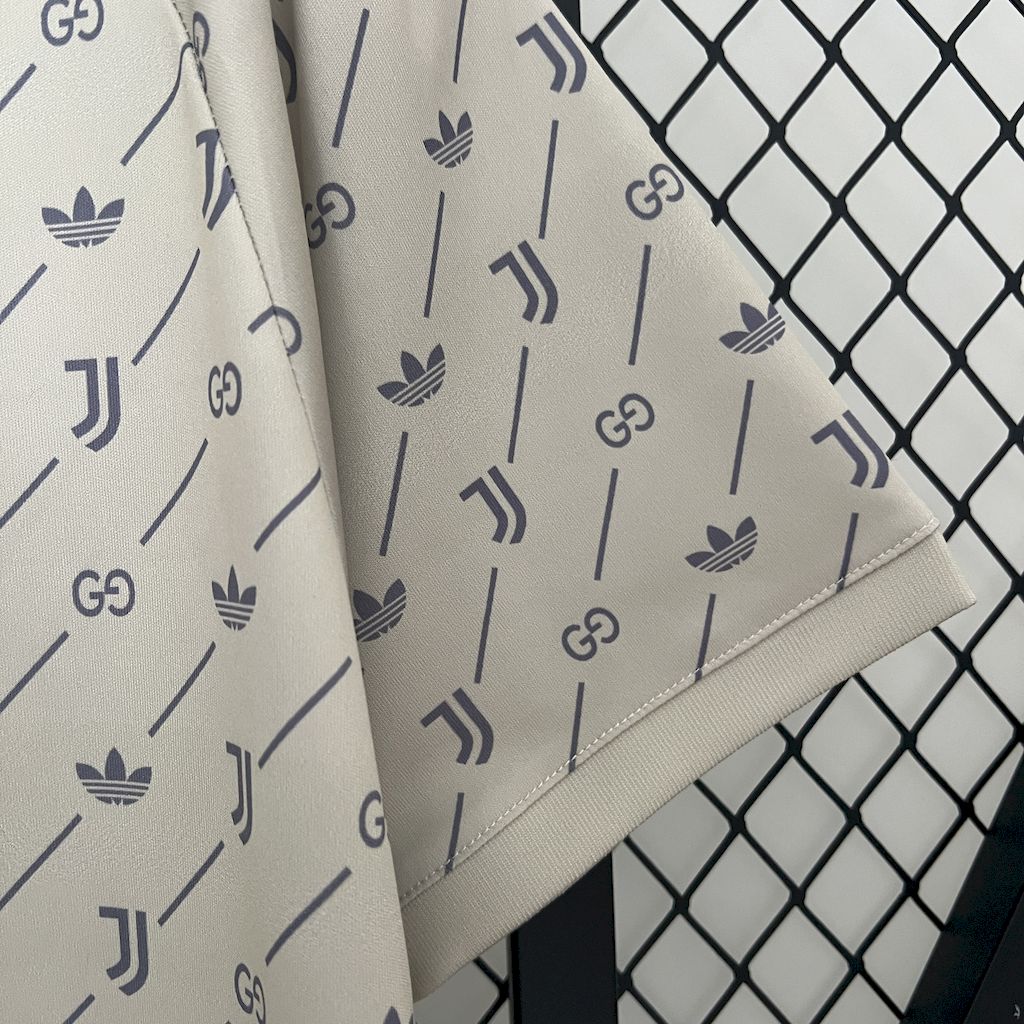 20241122201129100.jpg Mens Juventus 2024/25 Gucci Joint Edition Jersey - Image 6