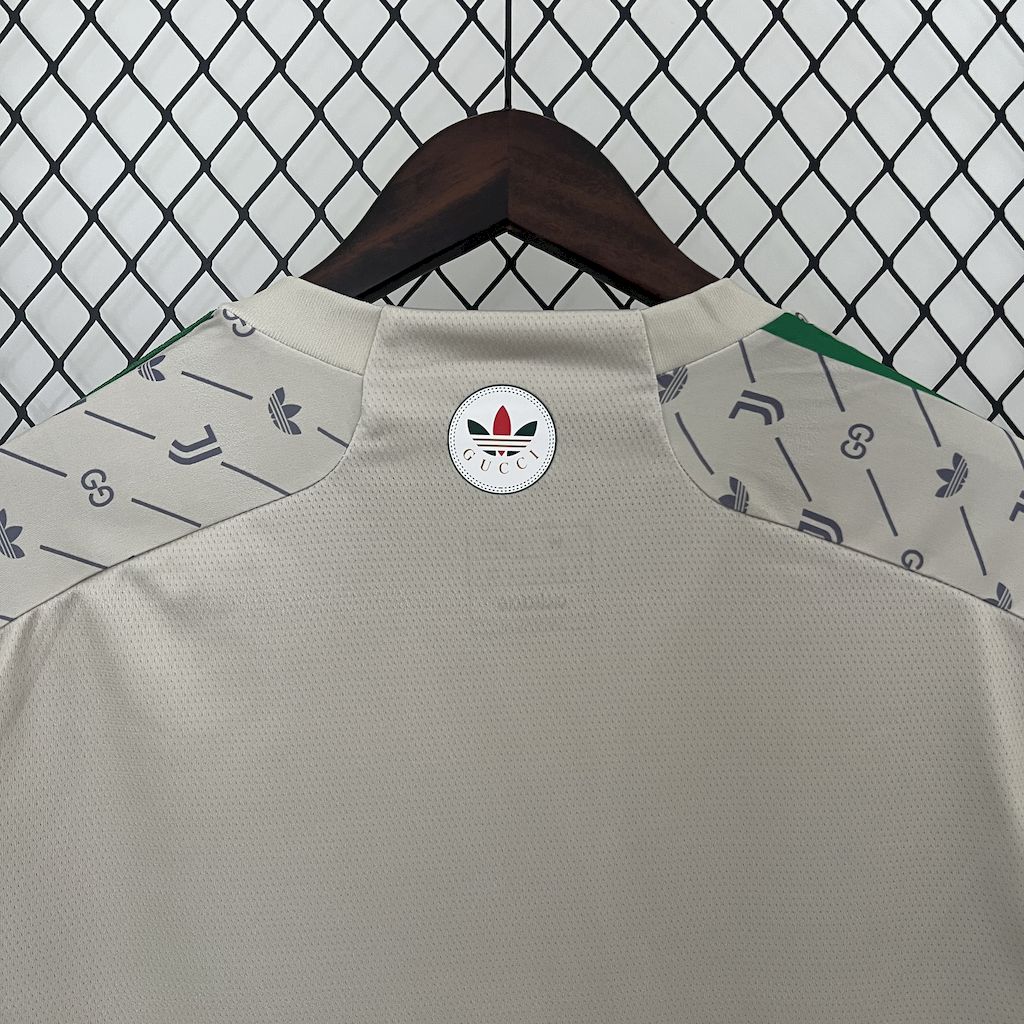 2024112220113765.jpg Mens Juventus 2024/25 Gucci Joint Edition Jersey - Image 3