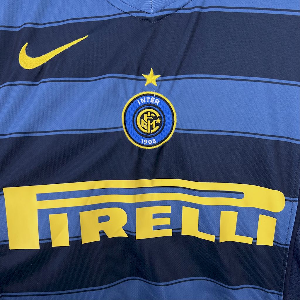 2024112414584812.jpg Retro Inter Milan 2004/05 Third Jersey - Image 4