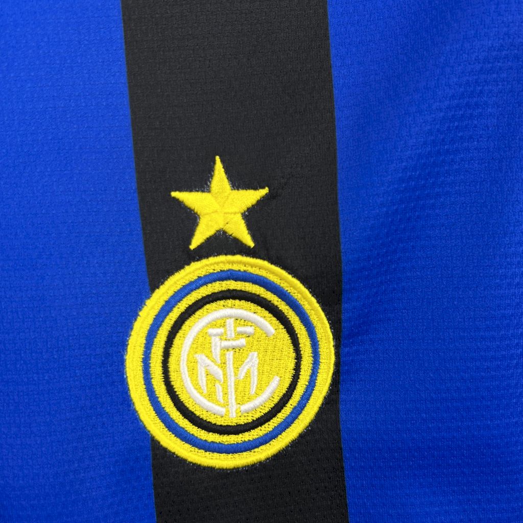 2024112415372529.jpg Retro Inter Milan 1998/99 Home Jersey - Image 6