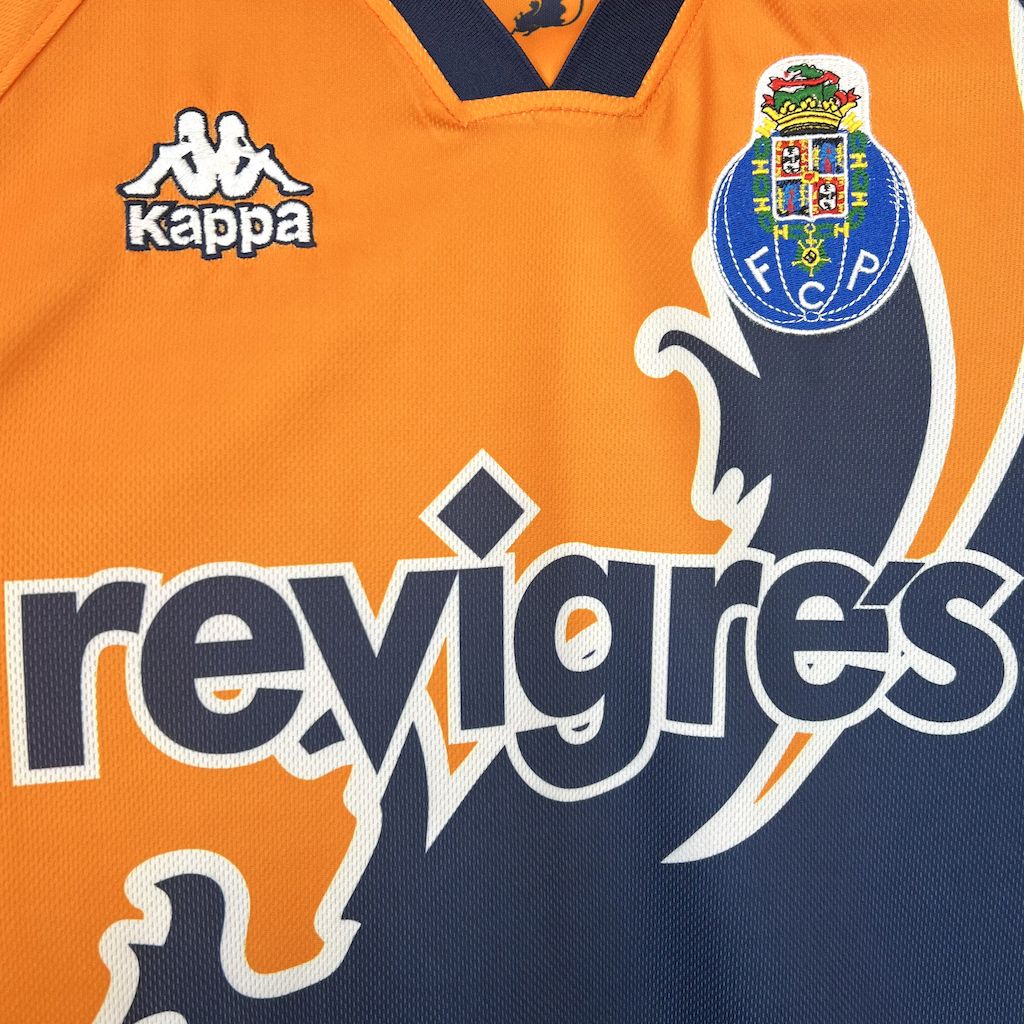 2024112509380051.jpg Retro FC Porto 1997/99 Away Jersey - Image 4