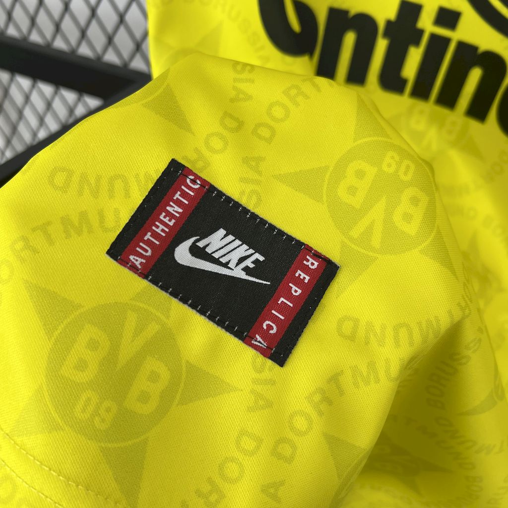 2024112513295817.jpg Retro Borussia Dortmund 1994/95 Home Jersey - Image 6