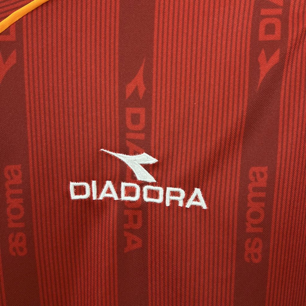2024112514014970.jpg Retro AS Roma 1999/00 Home Jersey - Image 8