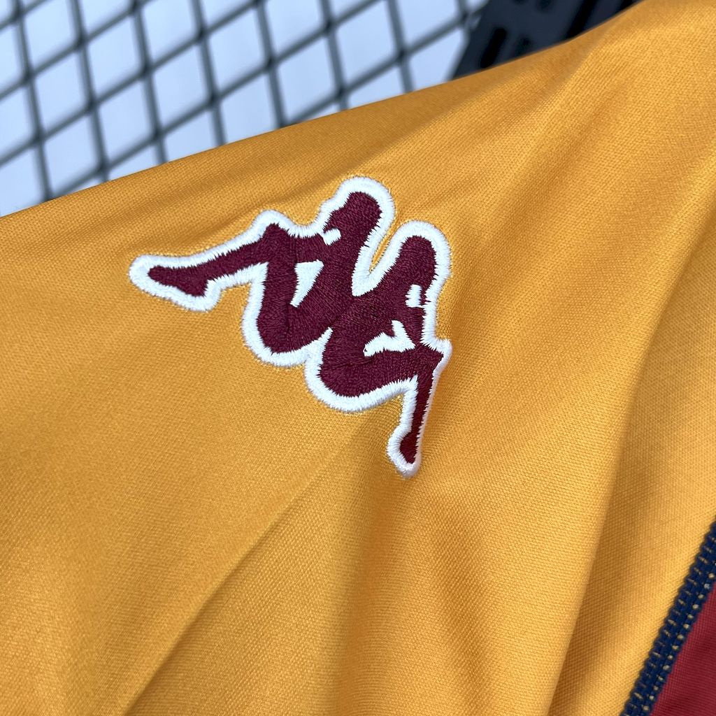 2024112514021425.jpg Retro AS Roma 2001/02 Home Long Sleeve Jersey - Image 3