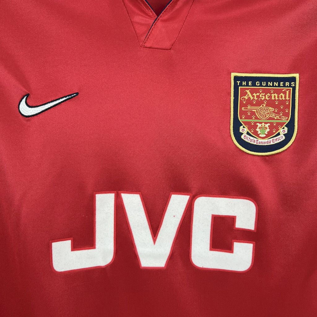 2024112514190439.jpg Retro Arsenal 1998/99 Home Jersey - Image 3