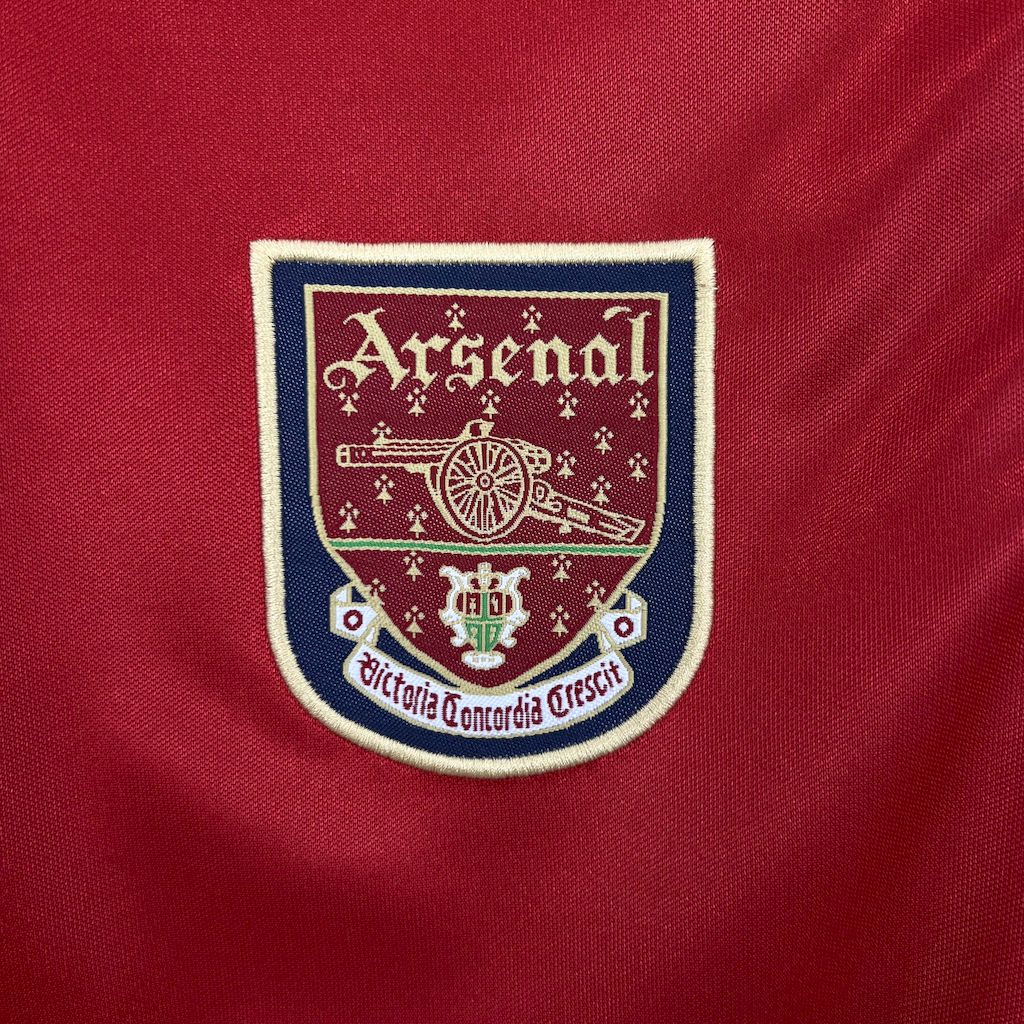 202411251420062.jpg Retro Arsenal 2000/01 Home Jersey - Image 5
