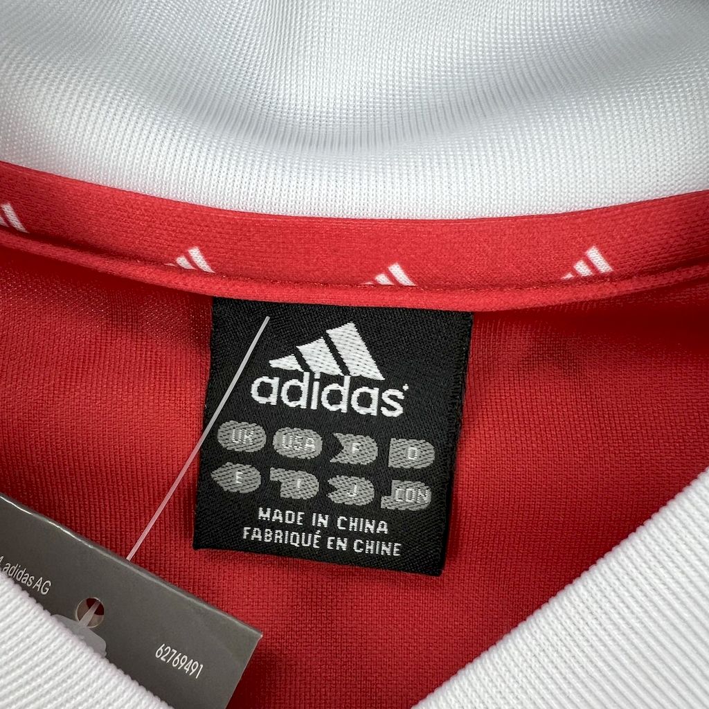 2024120513500591.jpg Retro Benfica 2003/04 Home Jersey - Image 3