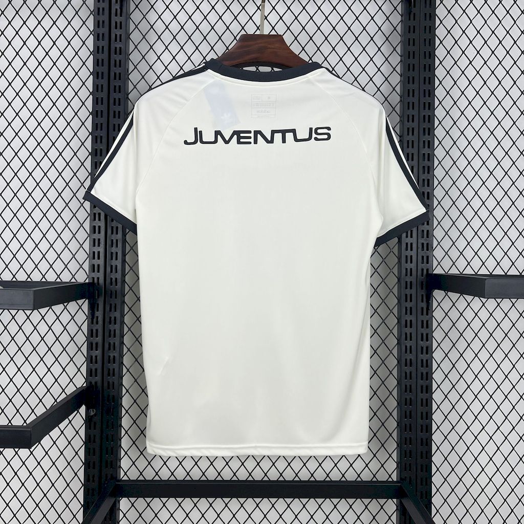 2024120513531560.jpg Mens Juventus 2024/25 3 Stripes Originals Jersey - Image 2