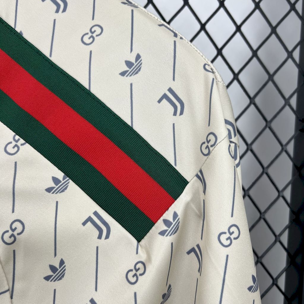 2024120513533596.jpg Mens Juventus 2024/25 Gucci Joint Edition Jersey - Image 6