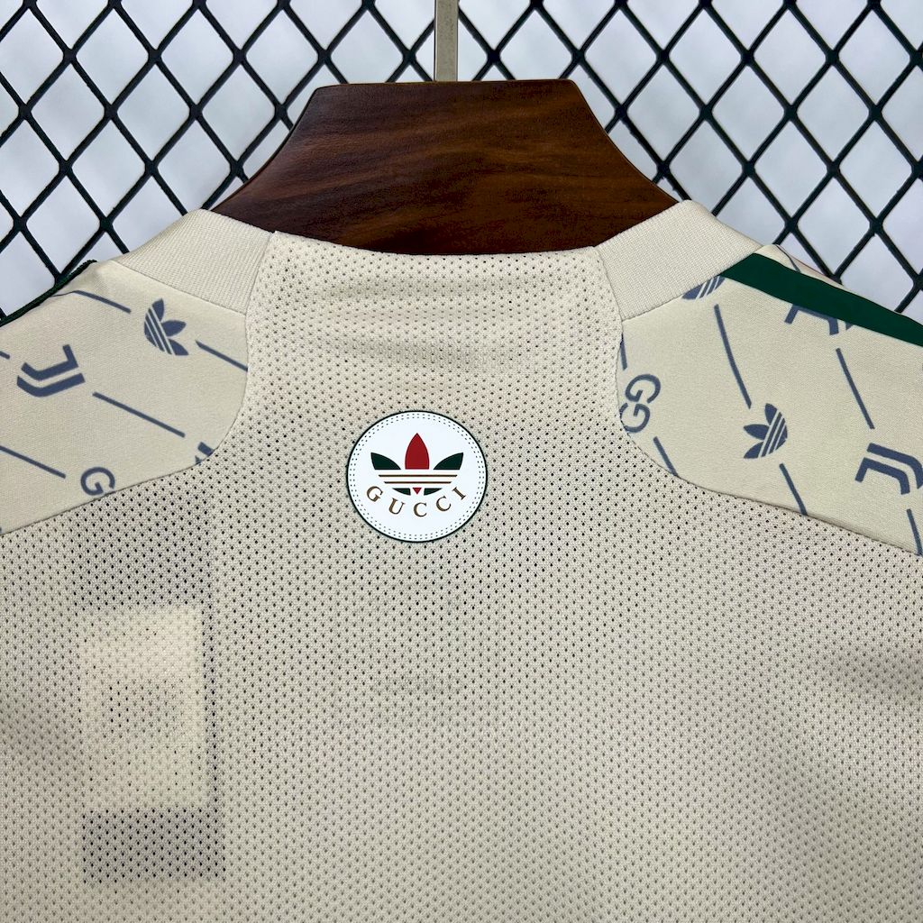 2024120513534156.jpg Mens Juventus 2024/25 Gucci Joint Edition Jersey - Image 5
