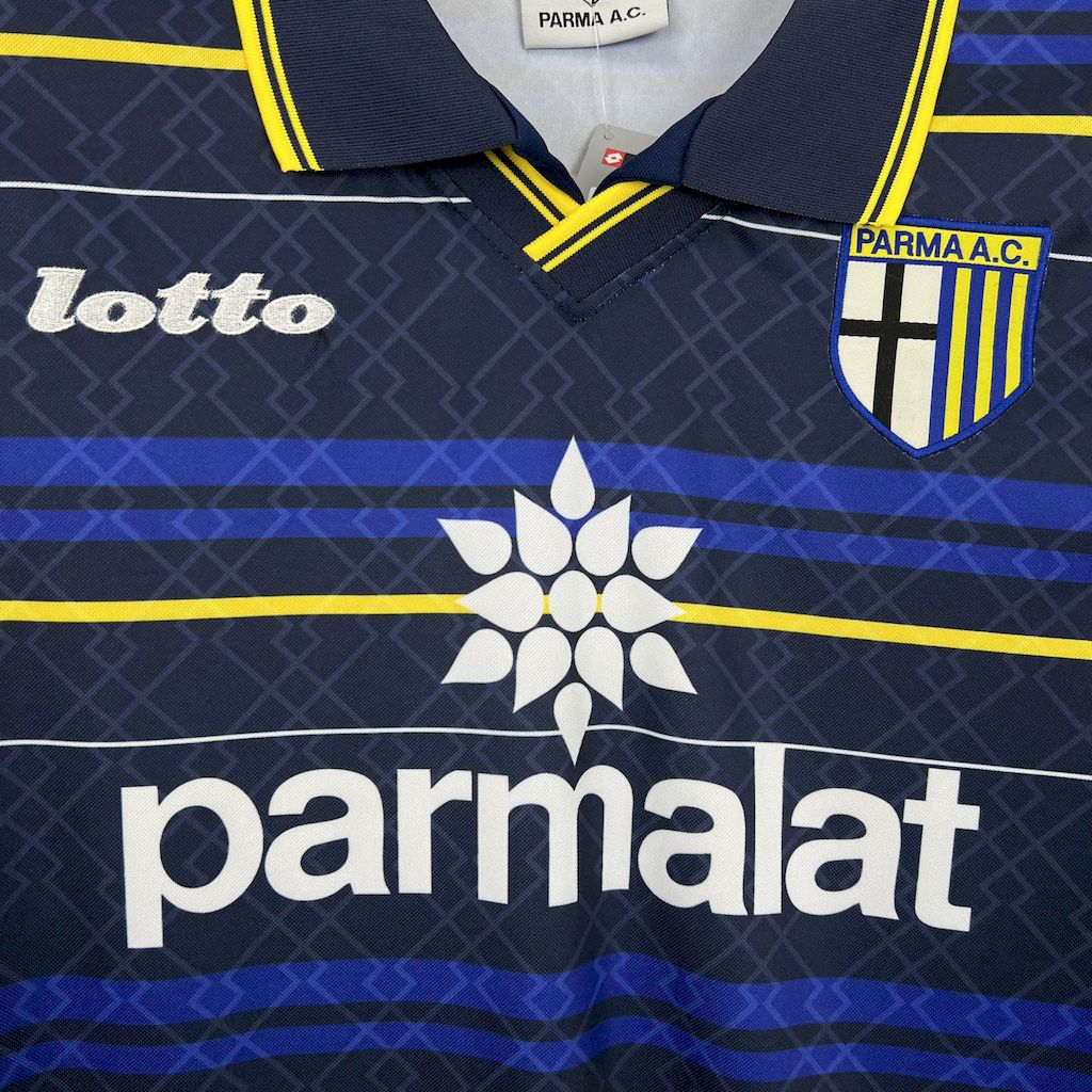 2024120513550525.jpg Retro Parma Calcio 1998/99 Third Jersey - Image 4