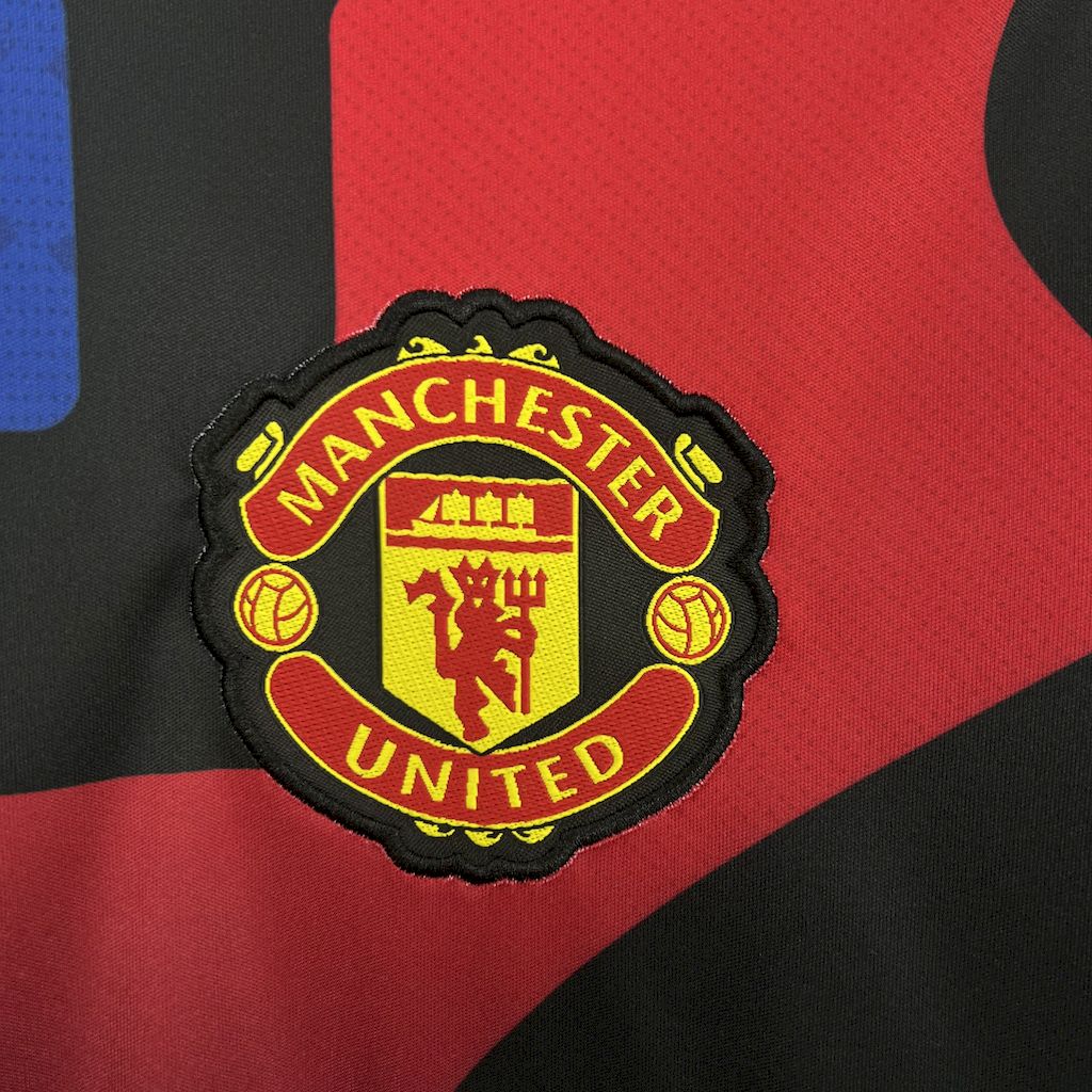 2024120515114987.jpg Mens Manchester United 2024/25 Pre Match Jersey - Image 6