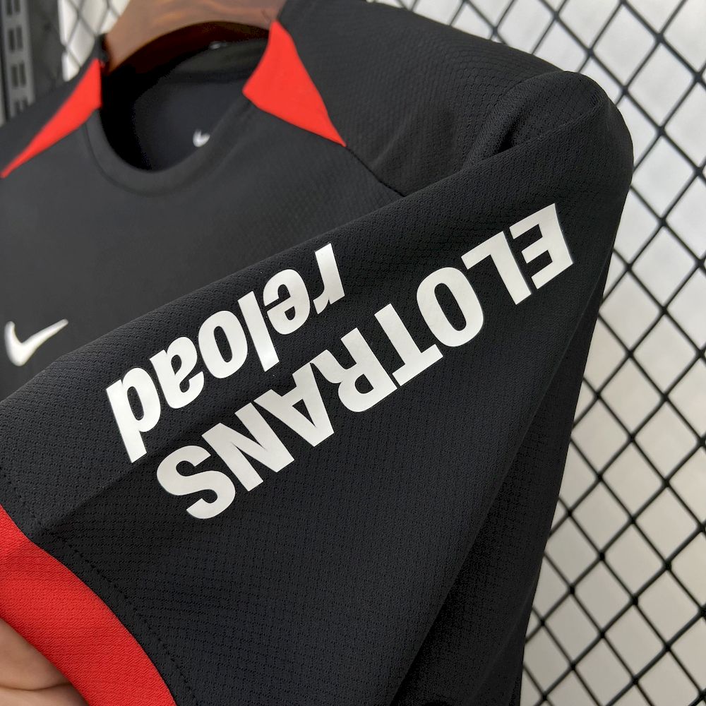 2024122206085188.jpg Mens Eintracht Frankfurt 2024/25 Away Jersey - Image 4