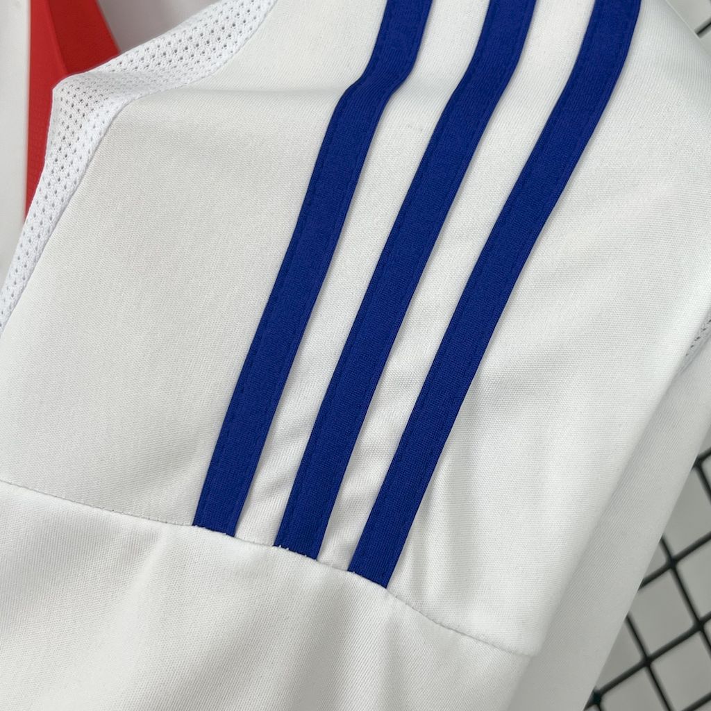 2025010314275755.jpg Mens Olympique Lyonnais 2024/25 Home Jersey - Image 3