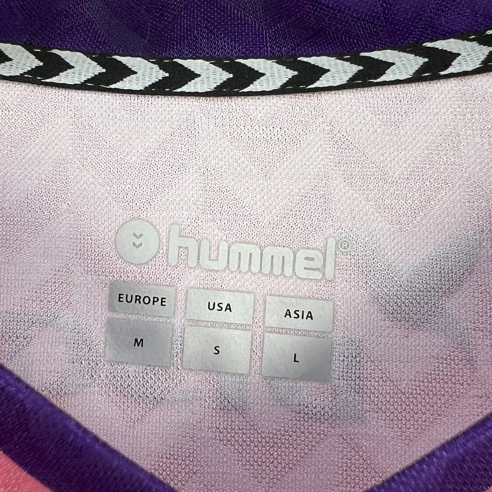 2025011315123422.webp Mens UD Las Palmas 2024/25 Pink special edition Jersey - Image 9