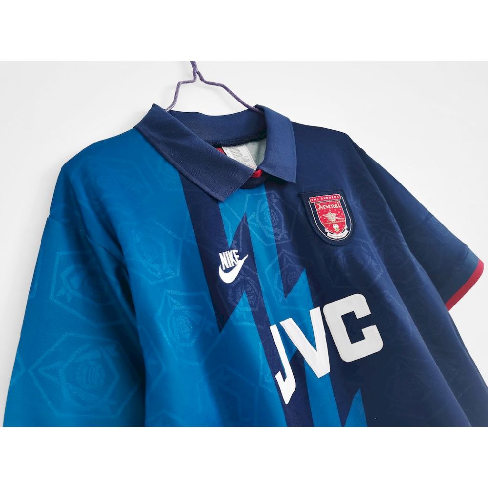 2025011503500842.jpg Retro Arsenal 1995/96 Away Jersey - Image 3