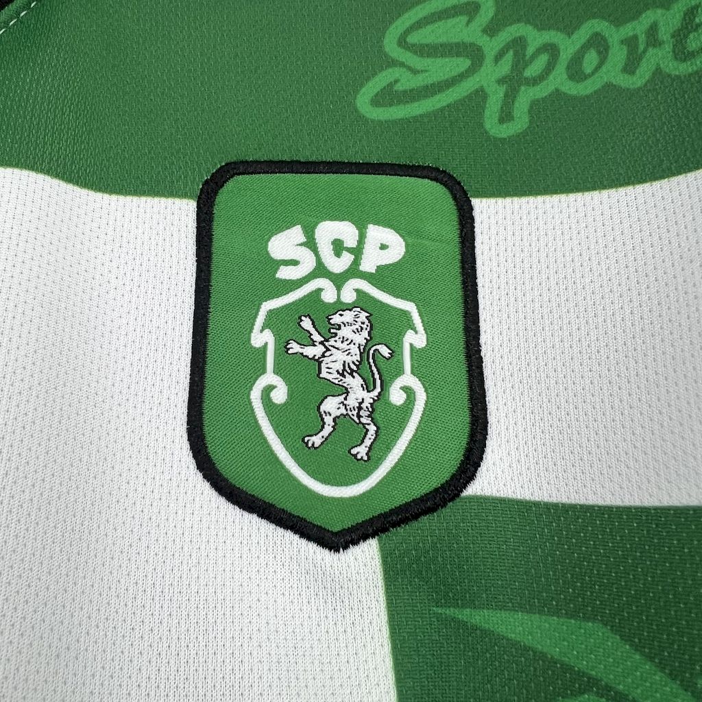 2025020609050995.jpg Retro Sporting CP 1999/00 Home Jersey - Image 4