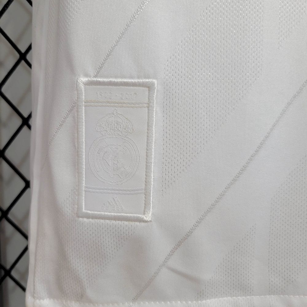 2025022506525465.jpg Retro Real Madrid 2017/18 Home Jersey - Image 7