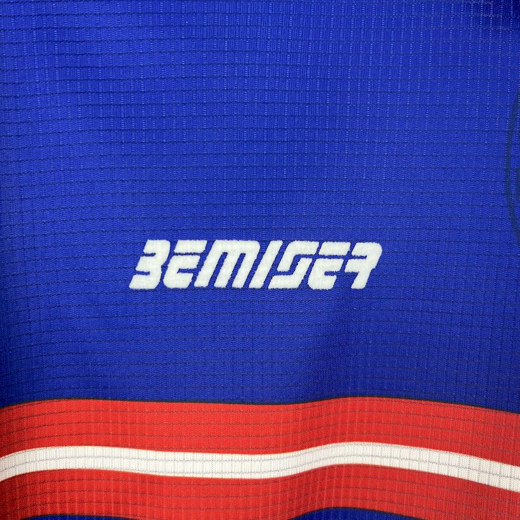 2025022609455248.jpg Retro Getafe Club de Futbol 1998/99 Home Jersey - Image 6
