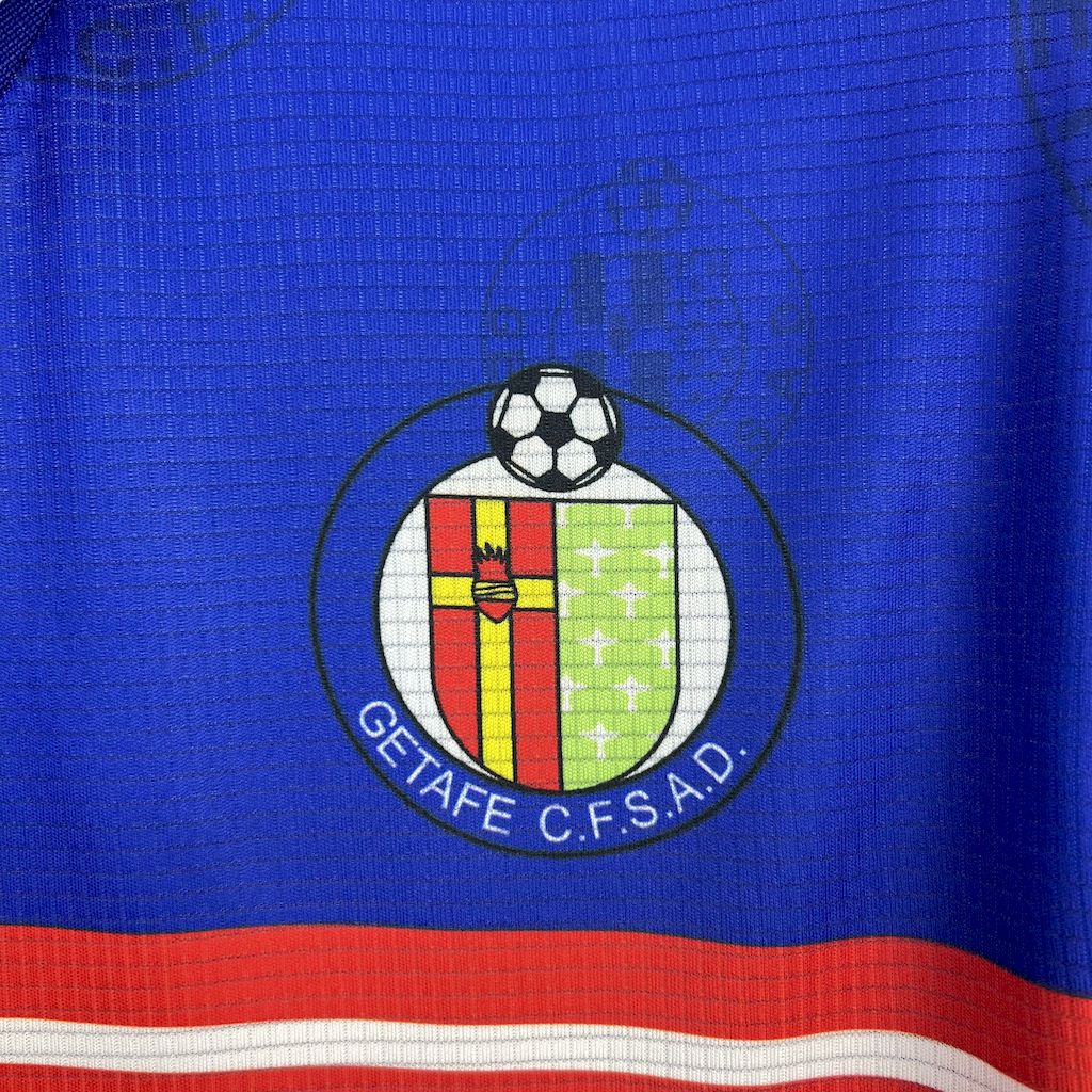 2025022609455672.jpg Retro Getafe Club de Futbol 1998/99 Home Jersey - Image 5