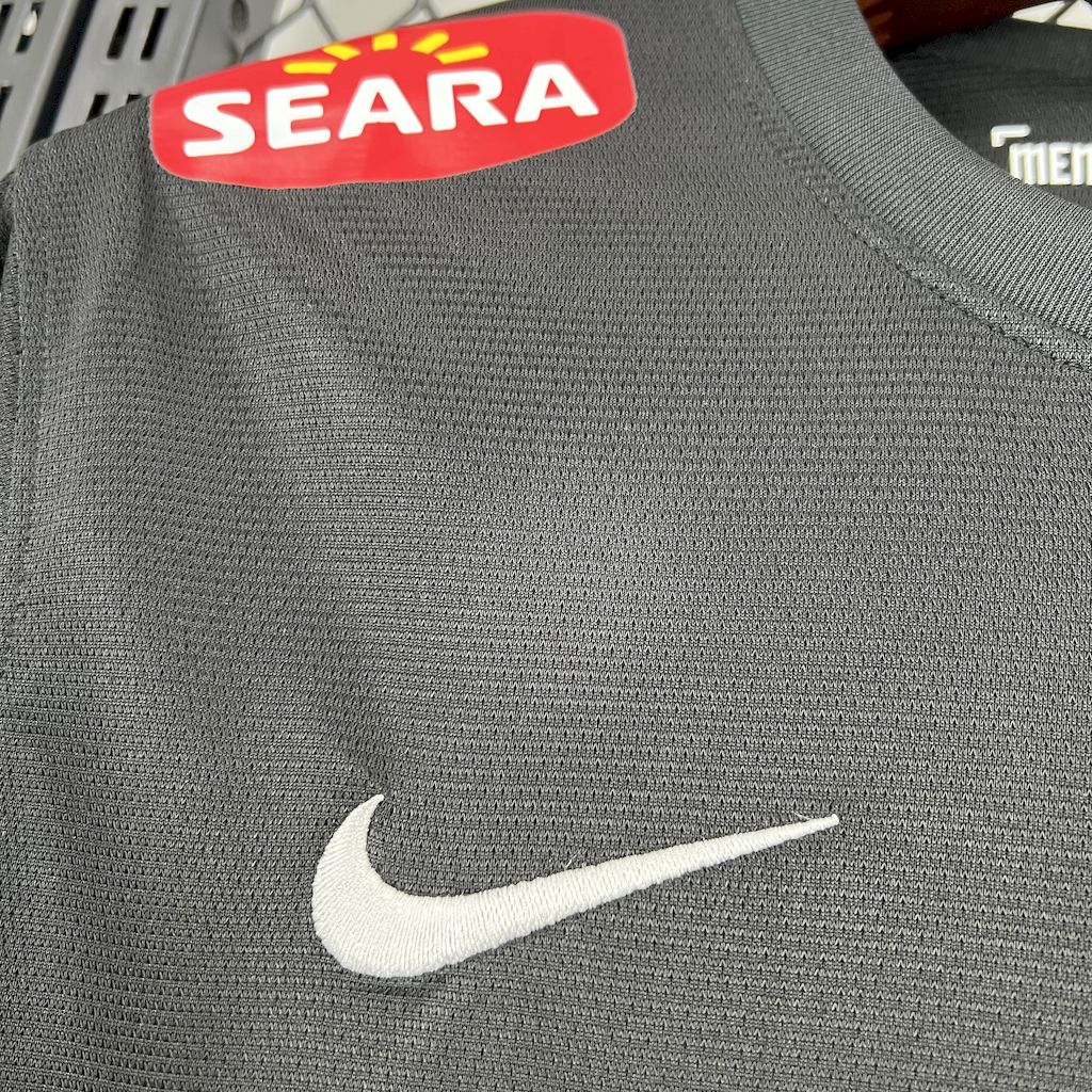 202502261144288.jpg Retro Santos 2011/12 Black Jersey - Image 6