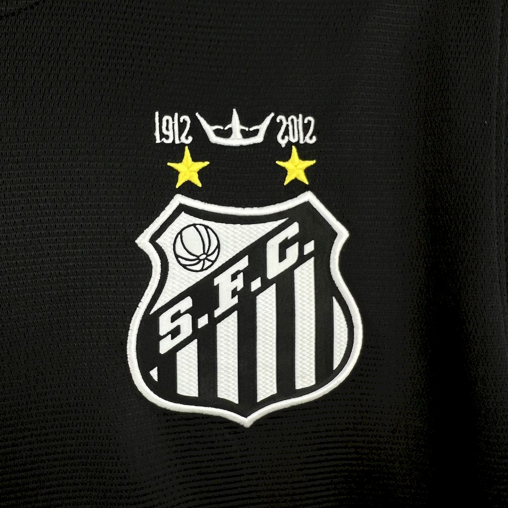 2025022611443153.jpg Retro Santos 2011/12 Black Jersey - Image 5