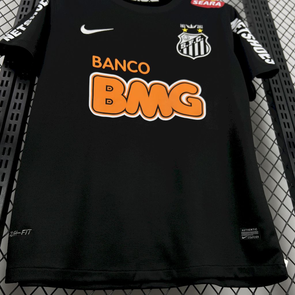 202502261144379.jpg Retro Santos 2011/12 Black Jersey - Image 3