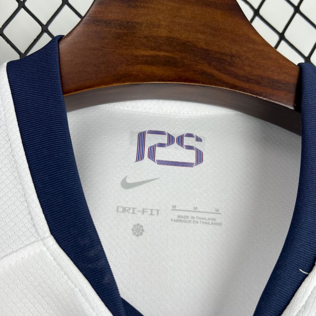 2025030514575160.jpg Mens Barcelona 2025/26 White Special Edition Jersey - Image 3