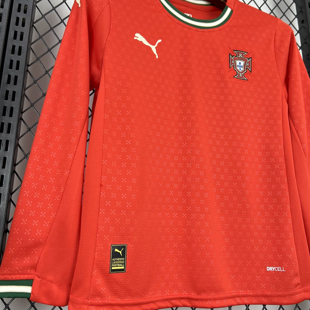 2025030515292533.jpg Kids Portugal 2025/26 Home Long Sleeve Kit - Image 4
