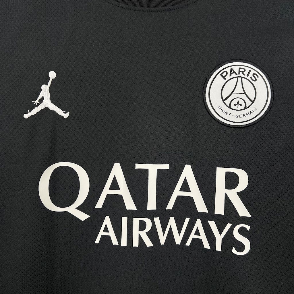 2025031815334932.jpg Mens Paris Saint-Germain 2024/25 Fourth Black Jersey - Image 4