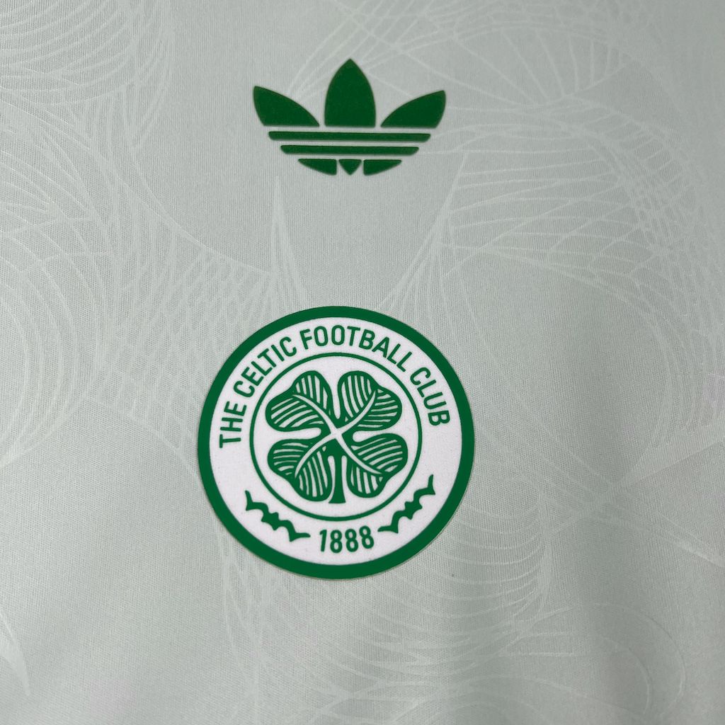 2025032017192178.jpg Mens Celtic 2025/26 St. Patrick’s Day Green Jersey - Image 4