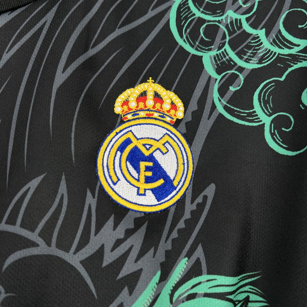 2025032017315531.jpg Mens Real Madrid 2025/26 Green and Black Dragon Special Edition Jersey - Image 4